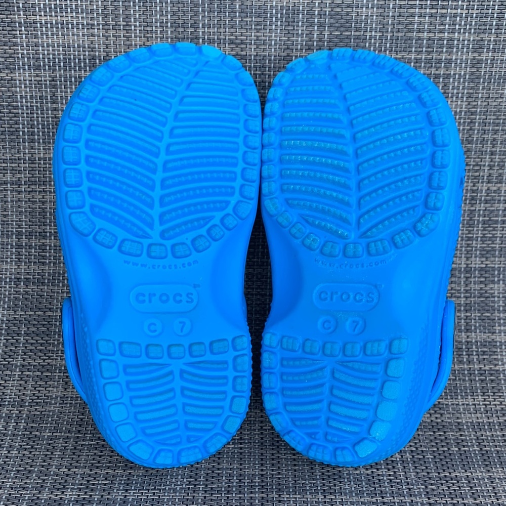 CROCS Classic Clogs Blue Slip on Sandals shoes Unisex Toddler size 7 - Picture 11 of 13